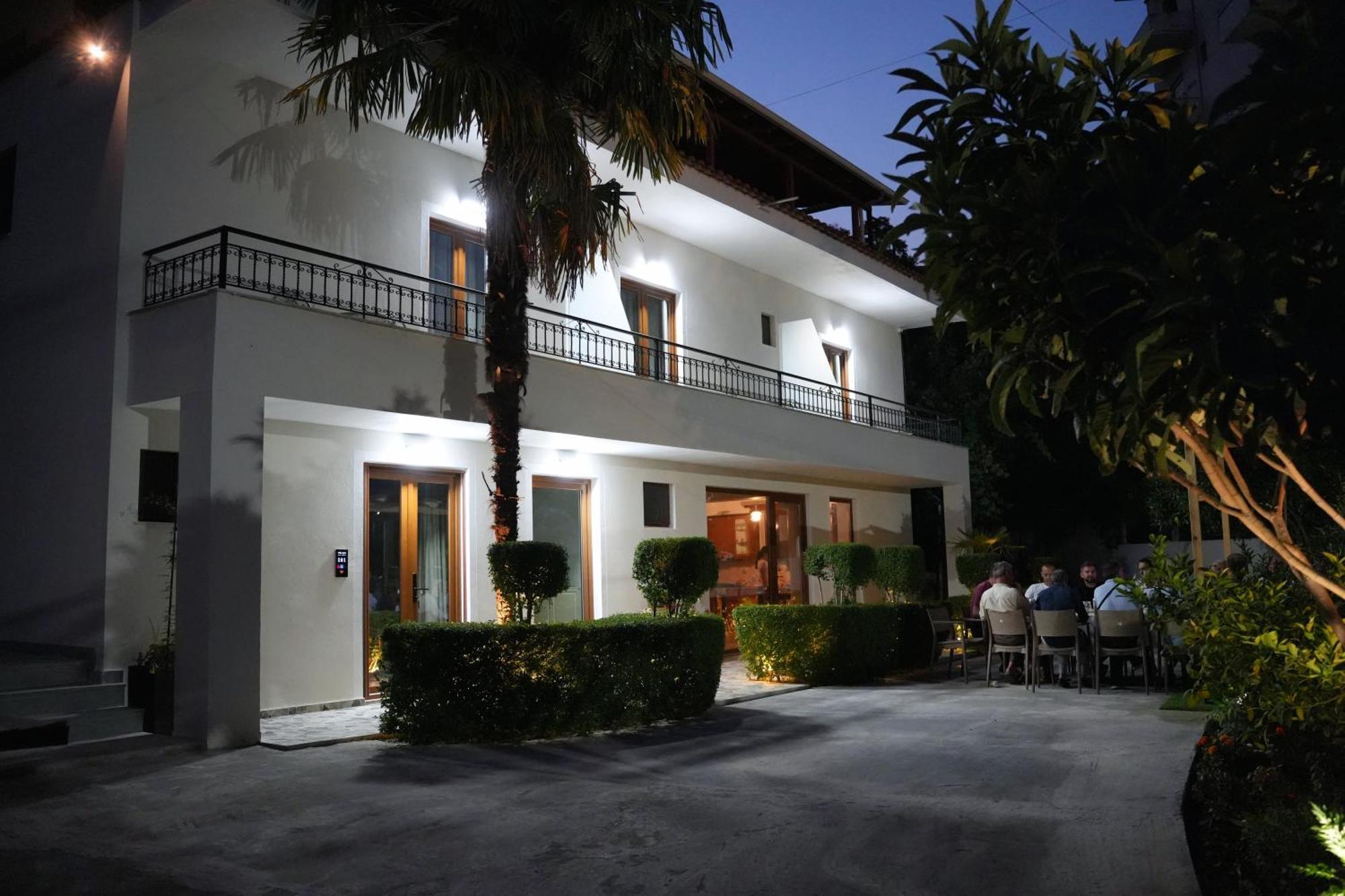Villa Qeli Gjirokastër Esterno foto